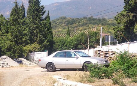 Toyota Camry, 2000 год, 800 000 рублей, 8 фотография