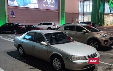 Toyota Camry, 2000 год, 800 000 рублей, 4 фотография