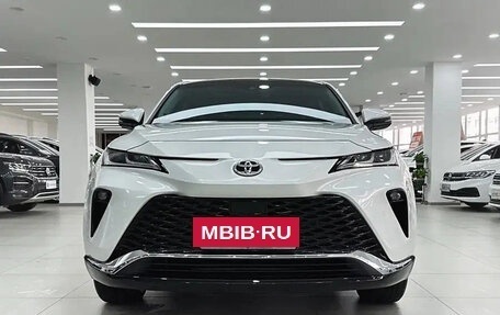 Toyota Venza, 2024 год, 3 590 111 рублей, 5 фотография