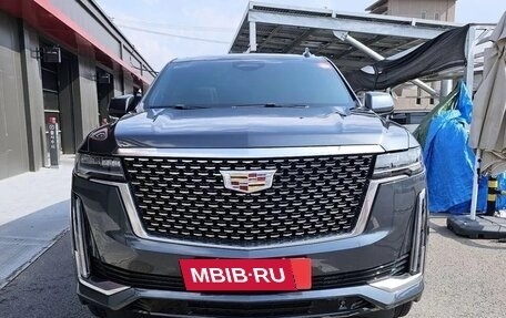 Cadillac Escalade V, 2021 год, 11 000 000 рублей, 3 фотография