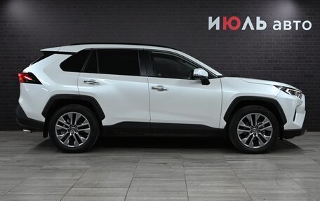 Toyota RAV4, 2021 год, 5 150 000 рублей, 8 фотография