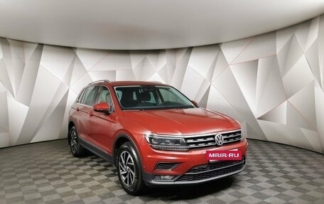 Volkswagen Tiguan II, 2018 год, 2 448 000 рублей, 3 фотография