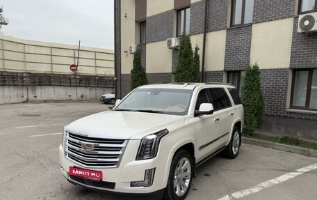 Cadillac Escalade IV, 2015 год, 4 430 000 рублей, 3 фотография