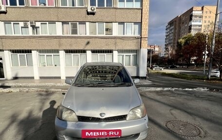 Toyota Platz, 2000 год, 200 000 рублей, 7 фотография