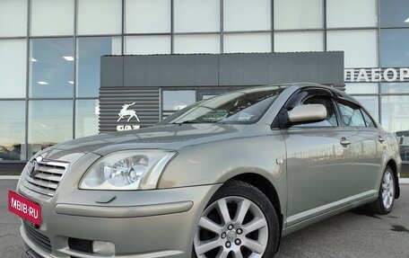 Toyota Avensis III рестайлинг, 2005 год, 1 100 000 рублей, 18 фотография