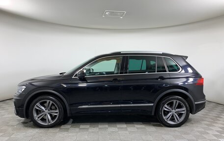 Volkswagen Tiguan II, 2018 год, 1 999 000 рублей, 8 фотография