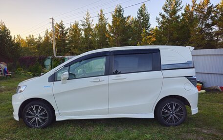 Honda Freed I, 2012 год, 1 250 000 рублей, 8 фотография