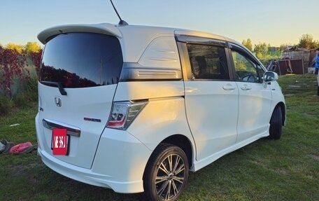 Honda Freed I, 2012 год, 1 250 000 рублей, 2 фотография