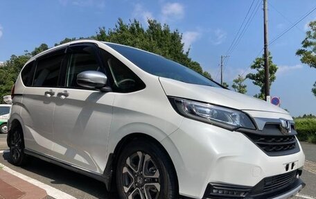 Honda Freed II, 2021 год, 1 427 000 рублей, 1 фотография