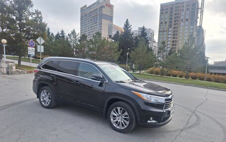 Toyota Highlander III, 2015 год, 3 900 000 рублей, 6 фотография