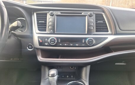 Toyota Highlander III, 2015 год, 3 900 000 рублей, 11 фотография