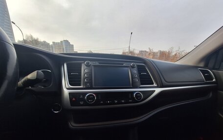 Toyota Highlander III, 2015 год, 3 900 000 рублей, 12 фотография