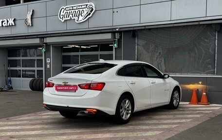 Chevrolet Malibu IX, 2017 год, 1 350 000 рублей, 6 фотография