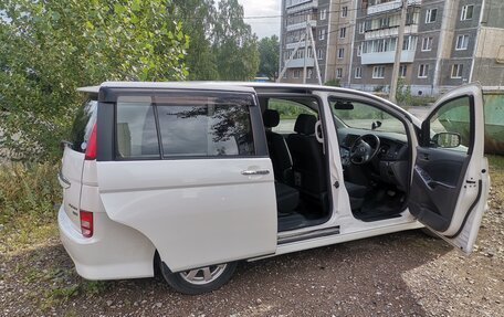 Toyota ISis I, 2010 год, 1 450 000 рублей, 1 фотография