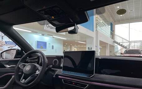 Volkswagen Tiguan, 2024 год, 6 790 000 рублей, 13 фотография