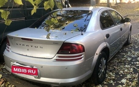 Dodge Stratus II, 2004 год, 270 000 рублей, 3 фотография