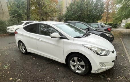 Hyundai Elantra V, 2013 год, 1 050 000 рублей, 2 фотография