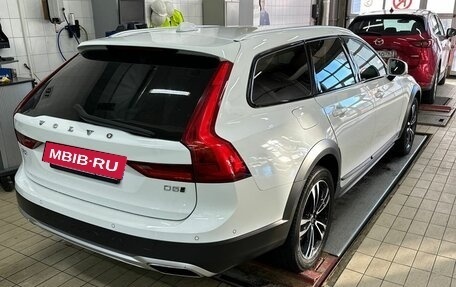 Volvo V90 Cross Country I рестайлинг, 2018 год, 4 395 000 рублей, 4 фотография