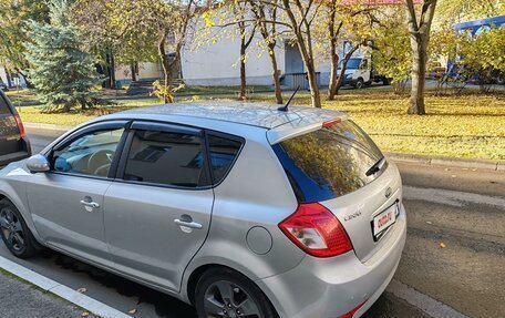 KIA cee'd I рестайлинг, 2010 год, 900 000 рублей, 2 фотография