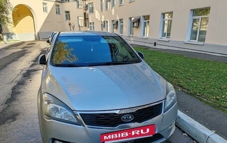 KIA cee'd I рестайлинг, 2010 год, 900 000 рублей, 3 фотография