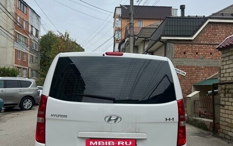 Hyundai H-1 II рестайлинг, 2016 год, 2 350 000 рублей, 6 фотография