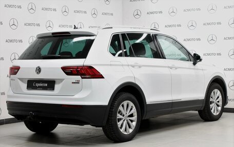 Volkswagen Tiguan II, 2017 год, 2 450 000 рублей, 4 фотография