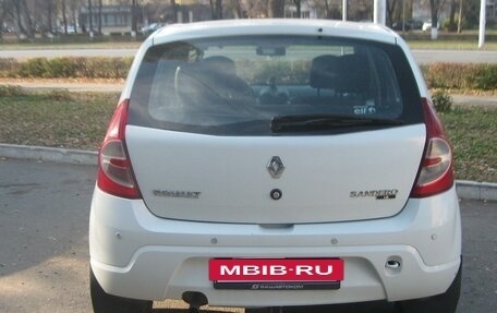 Renault Sandero I, 2013 год, 700 000 рублей, 6 фотография