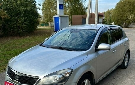 KIA cee'd I рестайлинг, 2011 год, 560 000 рублей, 2 фотография