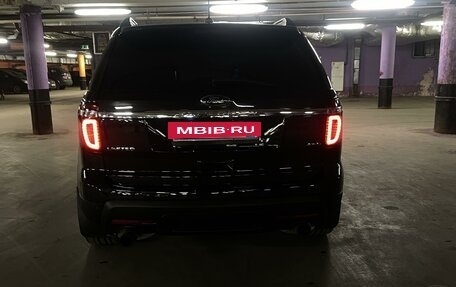 Ford Explorer VI, 2012 год, 2 500 000 рублей, 17 фотография