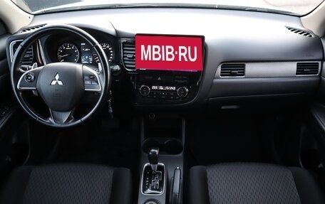 Mitsubishi Outlander III рестайлинг 3, 2013 год, 1 539 000 рублей, 6 фотография