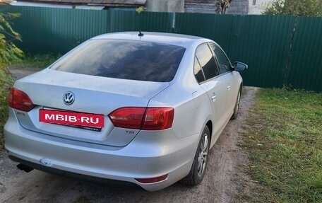 Volkswagen Jetta VI, 2012 год, 1 100 000 рублей, 2 фотография