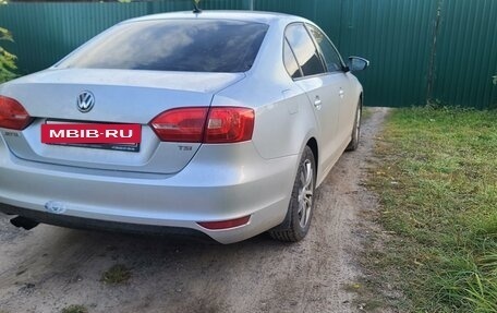 Volkswagen Jetta VI, 2012 год, 1 100 000 рублей, 3 фотография