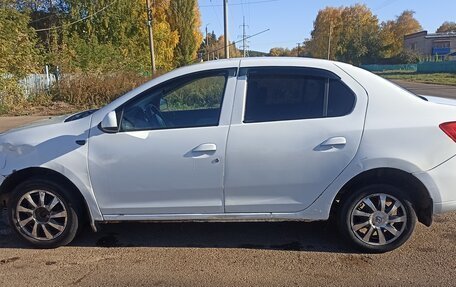 Renault Logan II, 2016 год, 350 000 рублей, 1 фотография