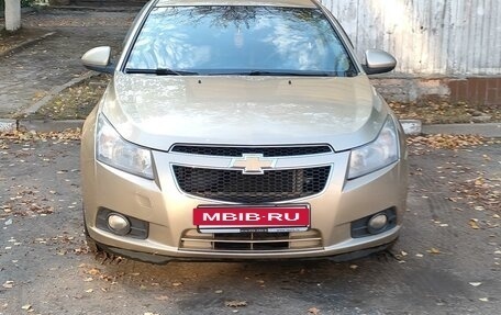 Chevrolet Cruze II, 2009 год, 750 000 рублей, 3 фотография