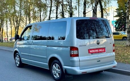 Volkswagen Multivan T5, 2009 год, 1 765 000 рублей, 3 фотография