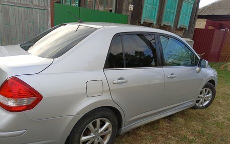 Nissan Tiida, 2010 год, 700 000 рублей, 4 фотография