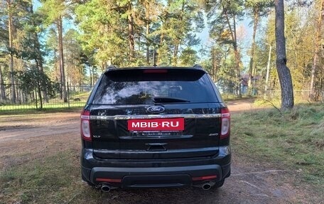 Ford Explorer VI, 2013 год, 1 750 000 рублей, 5 фотография