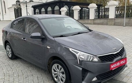 KIA Rio IV, 2021 год, 1 570 000 рублей, 3 фотография