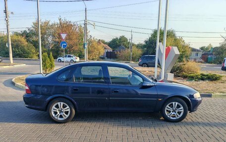 Opel Vectra B рестайлинг, 1998 год, 275 000 рублей, 3 фотография