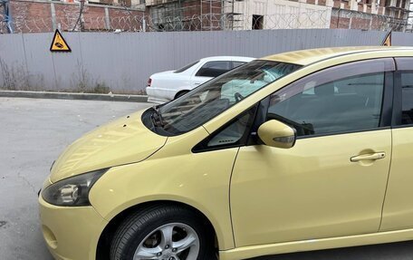 Mitsubishi Grandis, 2004 год, 750 000 рублей, 10 фотография