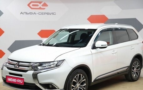 Mitsubishi Outlander III рестайлинг 3, 2018 год, 1 570 000 рублей, 1 фотография