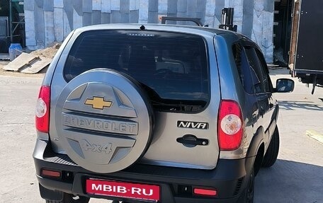 Chevrolet Niva I рестайлинг, 2016 год, 750 000 рублей, 4 фотография