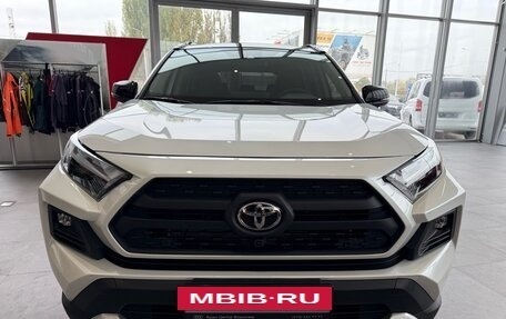 Toyota RAV4, 2024 год, 4 700 000 рублей, 2 фотография