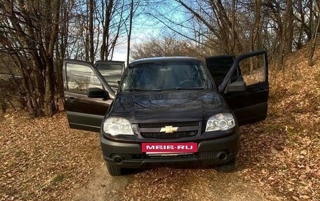 Chevrolet Niva I рестайлинг, 2012 год, 695 000 рублей, 2 фотография