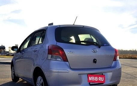 Toyota Vitz, 2009 год, 910 000 рублей, 10 фотография