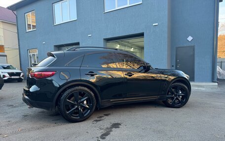 Infiniti QX70, 2014 год, 2 500 000 рублей, 9 фотография