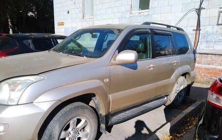 Toyota Land Cruiser Prado 120 рестайлинг, 2007 год, 2 095 500 рублей, 2 фотография