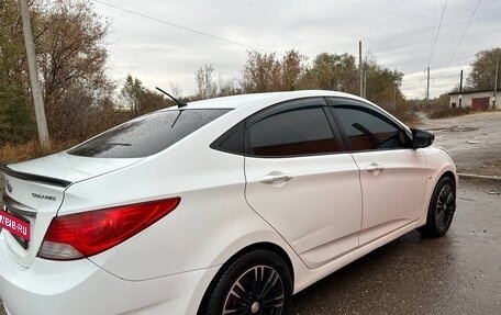 Hyundai Solaris II рестайлинг, 2011 год, 600 000 рублей, 5 фотография