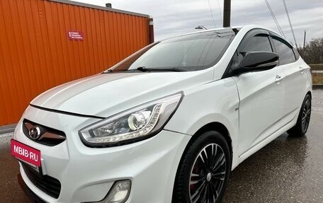 Hyundai Solaris II рестайлинг, 2011 год, 600 000 рублей, 2 фотография