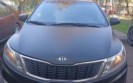 KIA Rio III рестайлинг, 2012 год, 1 100 000 рублей, 1 фотография